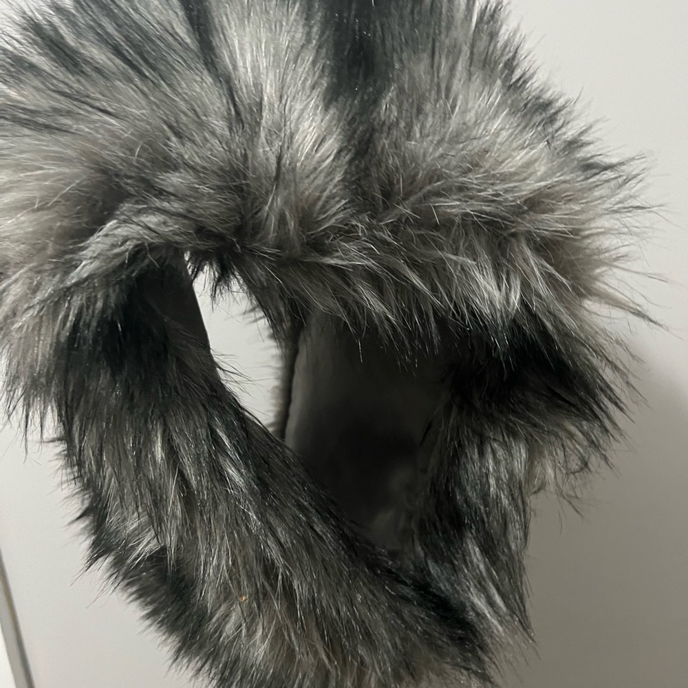 Michael Kors Gray Faux Fur Women's Winter Collar
